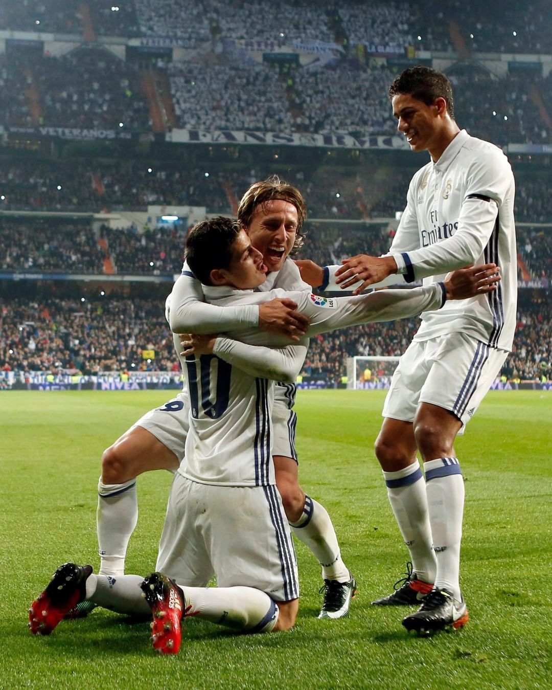 也带来了深 也带来了深