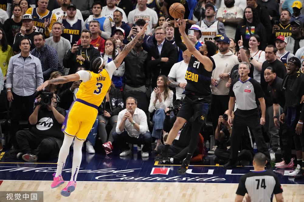 与年轻人密 与年轻人密