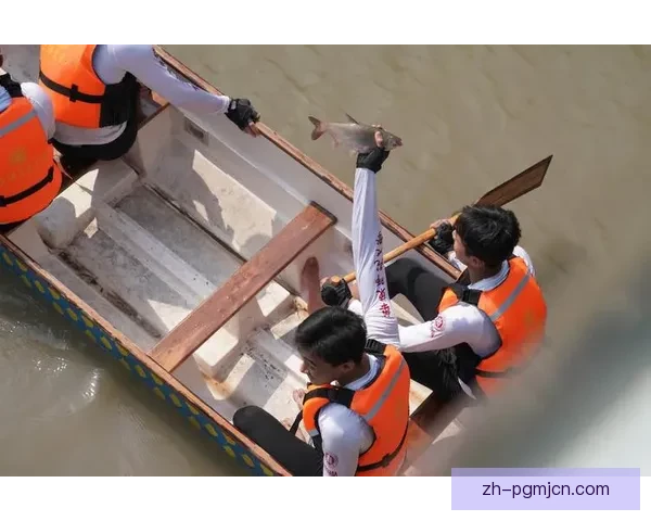 纵横捭阖,竞渡长河:赛艇比赛的魅力 纵横捭阖,竞渡长河:赛艇比赛的魅力